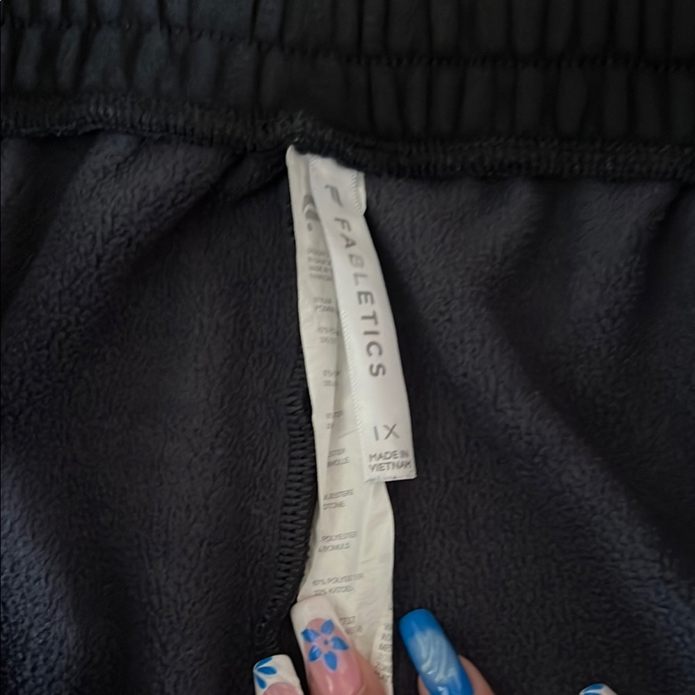 Fabletics Jogger - Picture 2 of 3